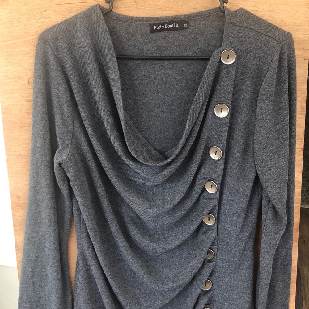 Women’s long sleeve shirt